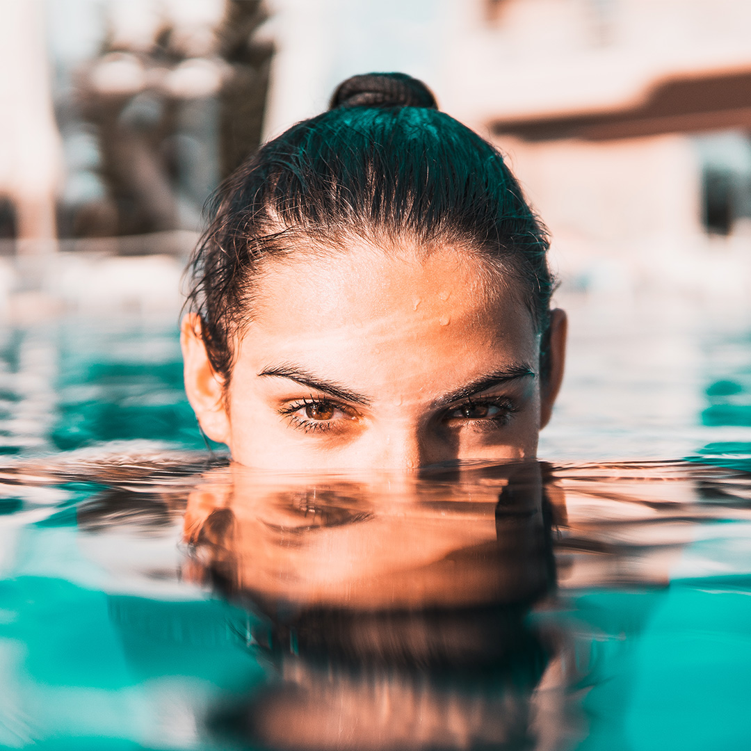 5 anledningar att slippa glasögon och linser till sommaren